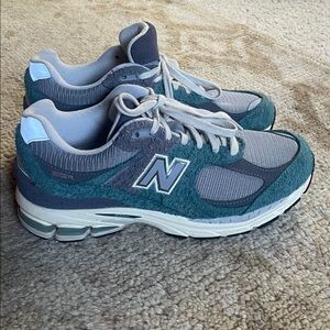 New Balance 2002r Spruce / Magnet Green M 8 W 9.5